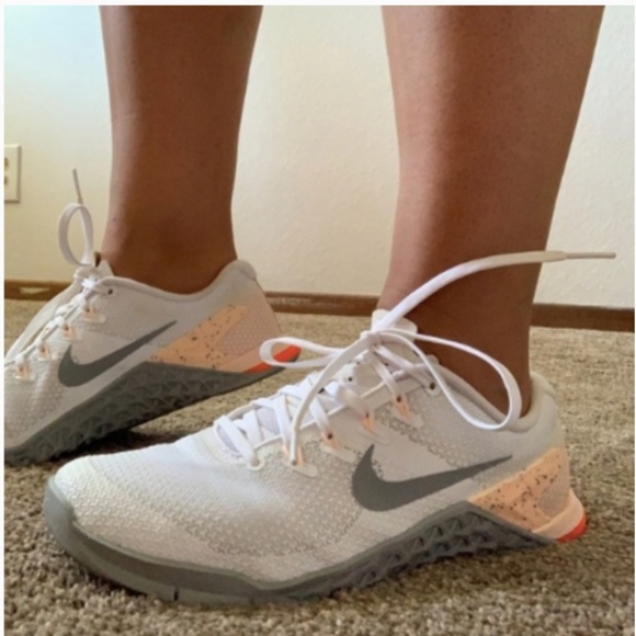 Nike Shoes - Nike metacon 4, 7.5 new condition